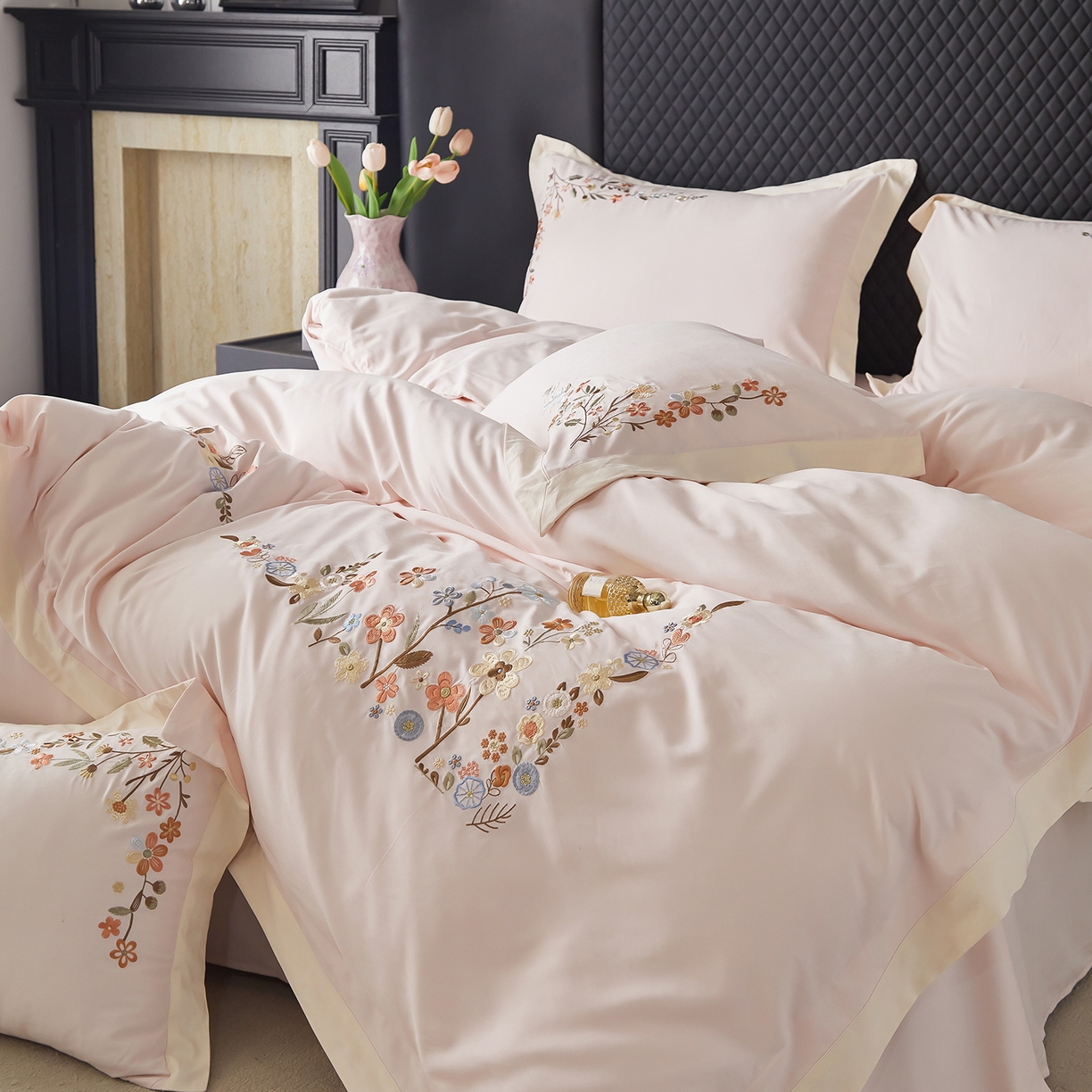 91家纺网 家纺一手货源 找家纺 遇见家居生活馆 2026新款罗云棉刺绣四件套-春日茶会 山茶粉