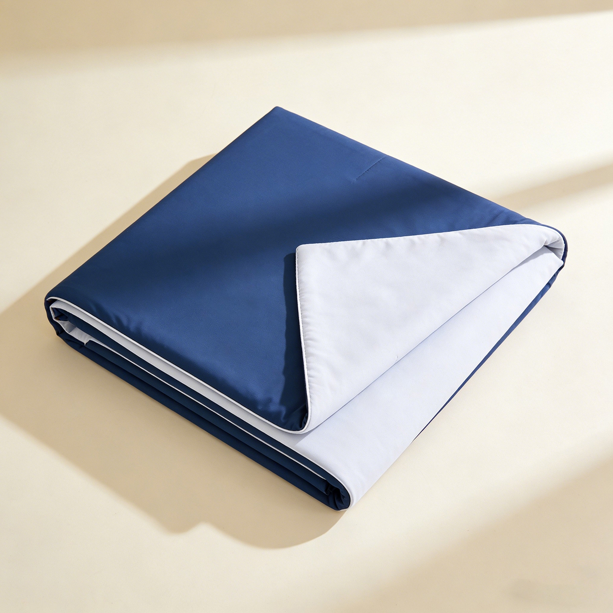 91家纺网 家纺一手货源 找家纺 LADYCOCO可可家居 2026新款优可丝凉感夏被被子被芯 深蓝色