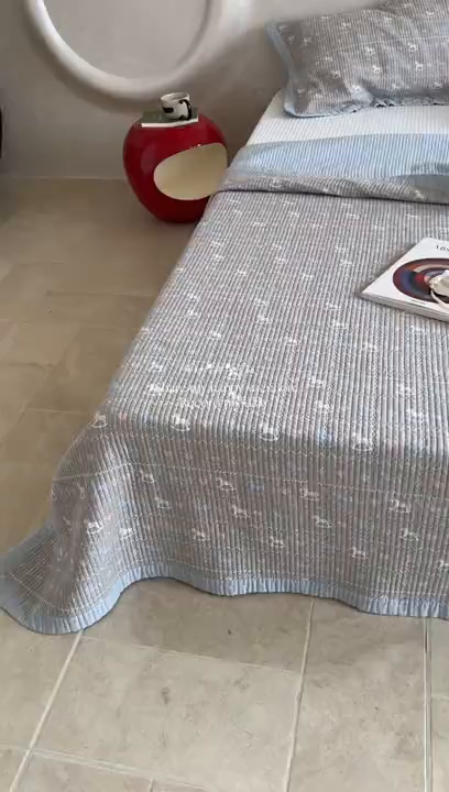 91家纺网 家纺一手货源 找家纺 床盖工厂店 2026春夏新款双面100%全棉填充80棉花床盖三件套 冬日恋歌 灰