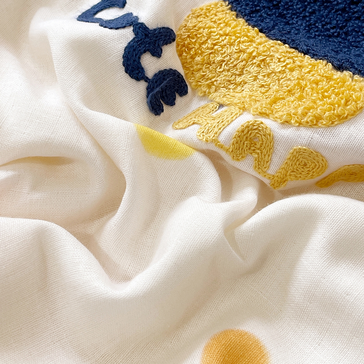 91家纺网 家纺一手货源 找家纺 （总）莱宁被业 2026新款原创设计A类全棉有氧双层纱毛巾绣大豆夏被