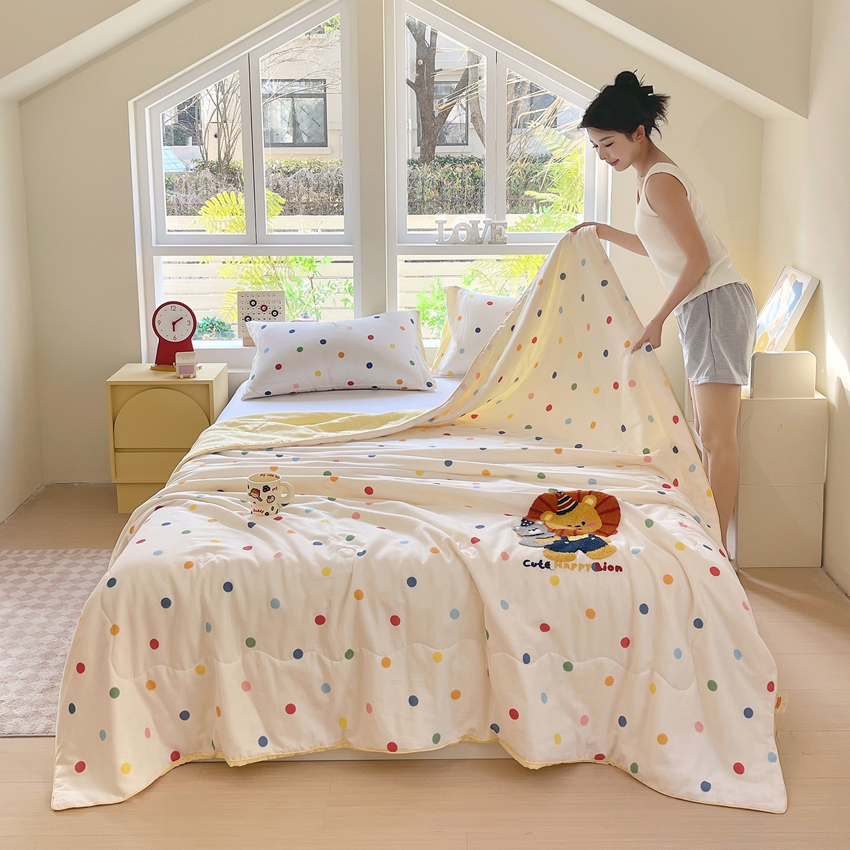 91家纺网 家纺一手货源 找家纺 （总）莱宁被业 2026新款原创设计A类全棉有氧双层纱毛巾绣大豆夏被