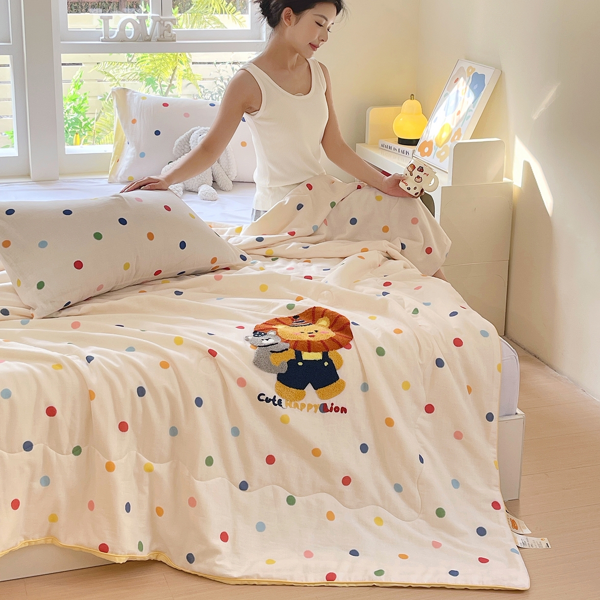 91家纺网 家纺一手货源 找家纺 （总）莱宁被业 2026新款原创设计A类全棉有氧双层纱毛巾绣大豆夏被