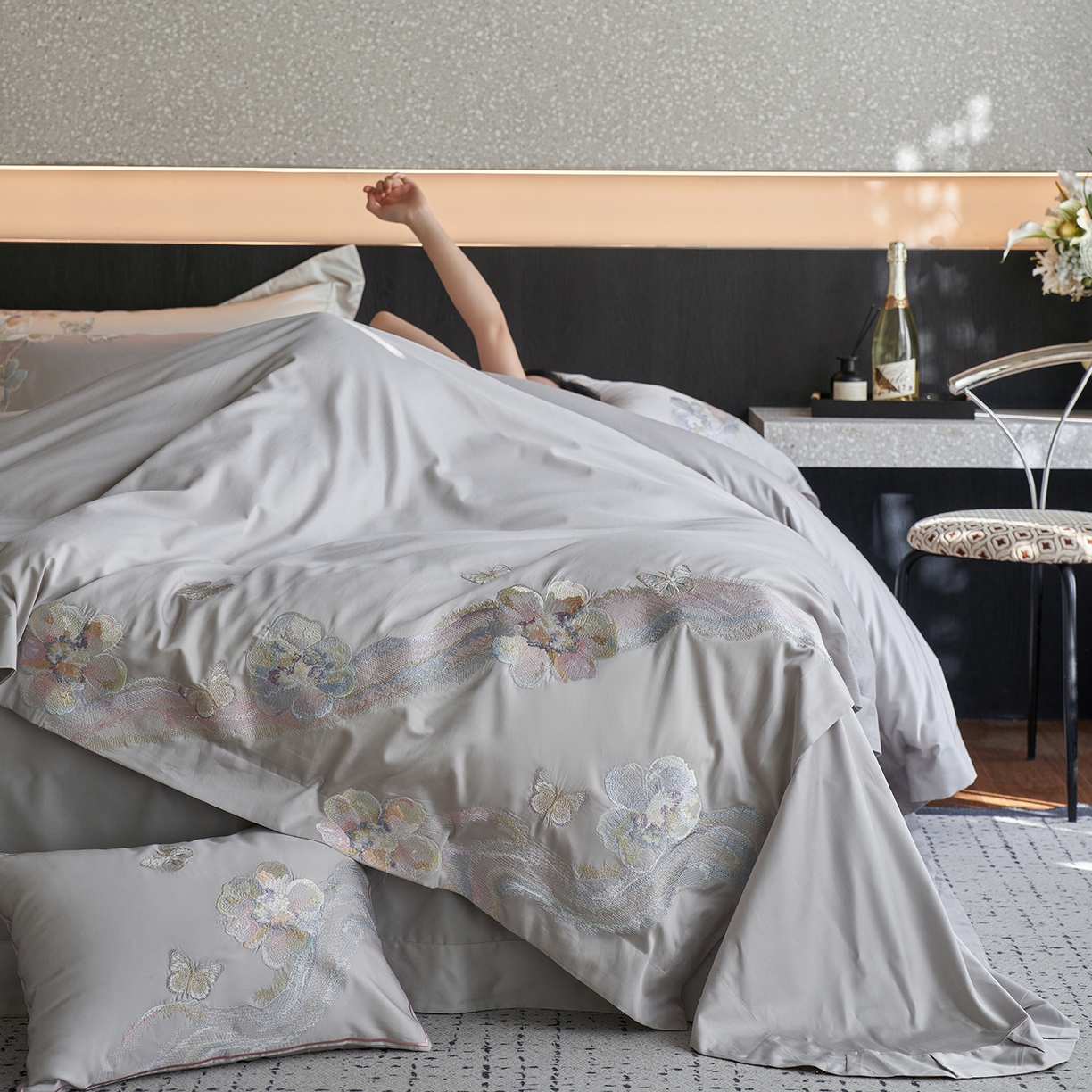 91家纺网 家纺一手货源 找家纺 蒂爵 2026新款高支天丝棉四件套 高级灰