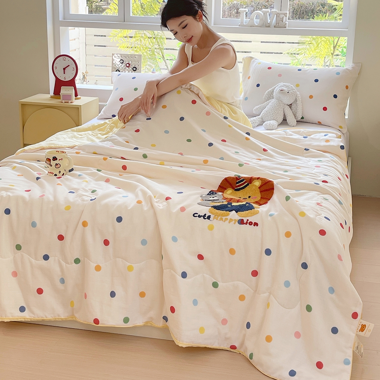 91家纺网 家纺一手货源 找家纺 （总）莱宁被业 2026新款原创设计A类全棉有氧双层纱毛巾绣大豆夏被