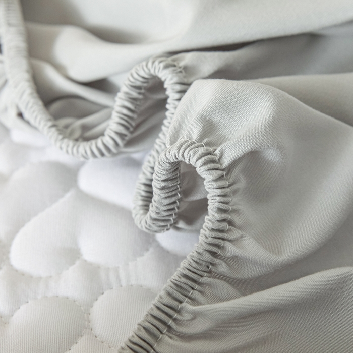 91家纺网 家纺一手货源 找家纺 曼陀罗 2026新款A类母婴级新疆棉花夹棉防水单床笠 床笠单件-倾心 倾心-浅灰