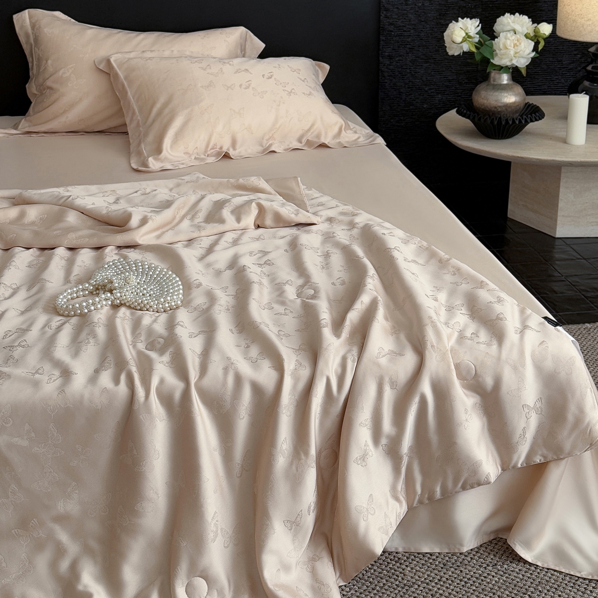 91家纺网 家纺一手货源 找家纺 三味舒屋 2026新款蒂贝尼系列60S兰精提花天丝夏被系列 蒂贝尼棕玉