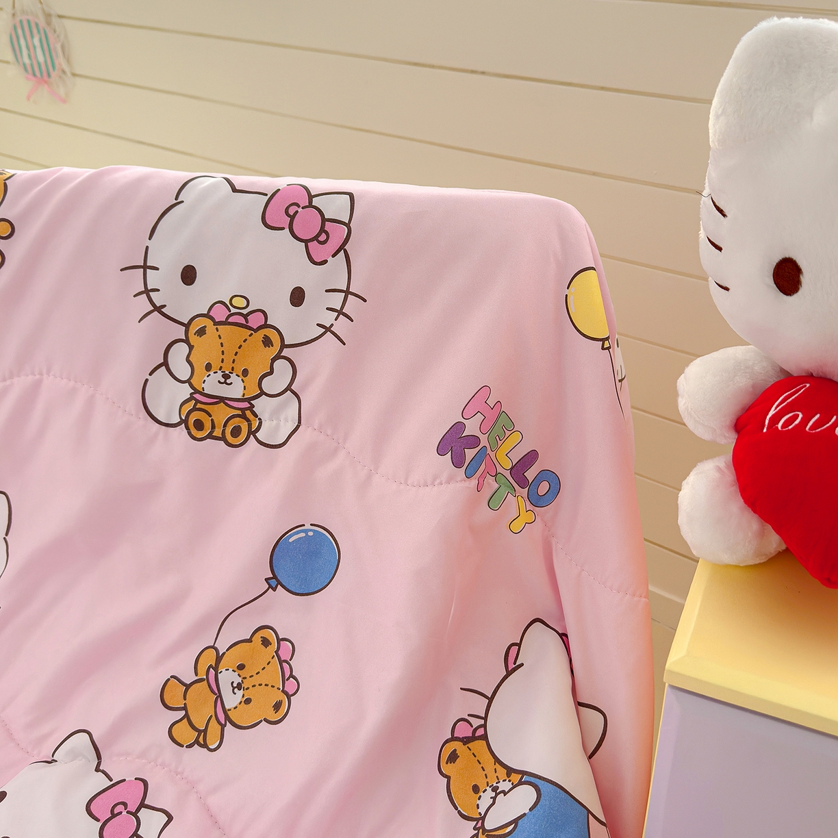 91家纺网 家纺一手货源 找家纺 沁童儿童用品店 2026新款三丽鸥儿童被 粉色小猫