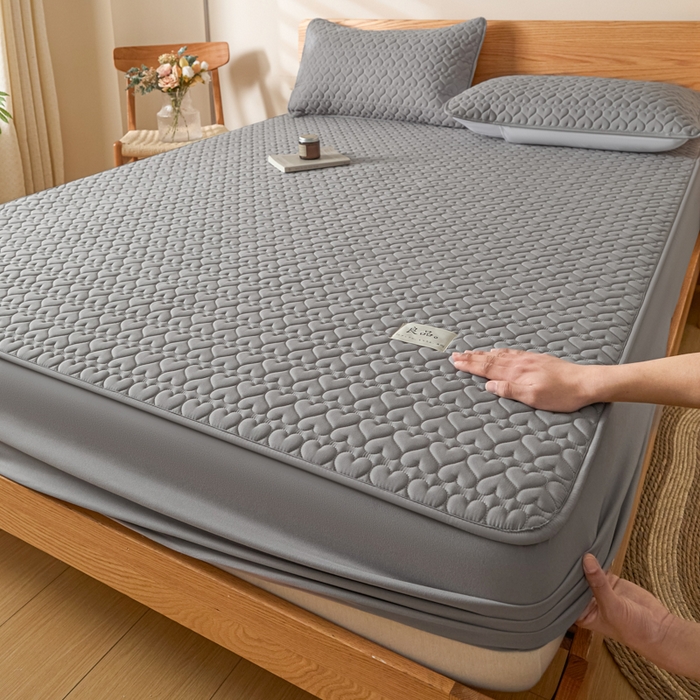 91家纺网 家纺一手货源 找家纺 曼陀罗 2026新款A类母婴级新疆棉花夹棉防水单床笠 床笠单件-倾心 倾心-深灰