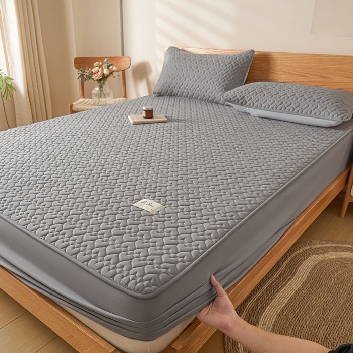 91家纺网 家纺一手货源 找家纺 曼陀罗 2026新款A类母婴级新疆棉花夹棉防水单床笠 床笠单件-倾心 倾心-深灰