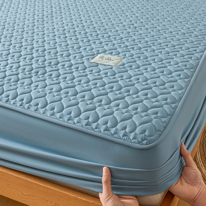 91家纺网 家纺一手货源 找家纺 曼陀罗 2026新款A类母婴级新疆棉花夹棉防水单床笠 床笠单件-倾心 倾心-雾蓝