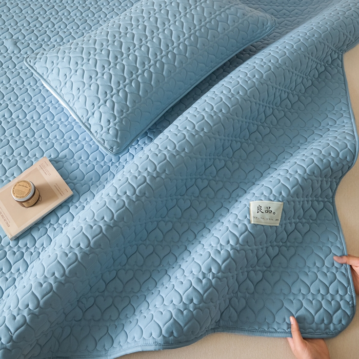 91家纺网 家纺一手货源 找家纺 曼陀罗 2026新款A类母婴级新疆棉花夹棉防水单床笠 床笠单件-倾心 倾心-雾蓝