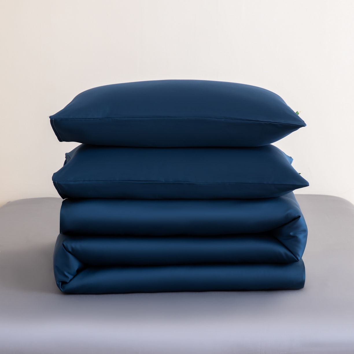 91家纺网 家纺一手货源 找家纺 眠博士 2026新款60S天丝莱赛尔纯色四件套 60S天丝套件-米亚蓝+灰