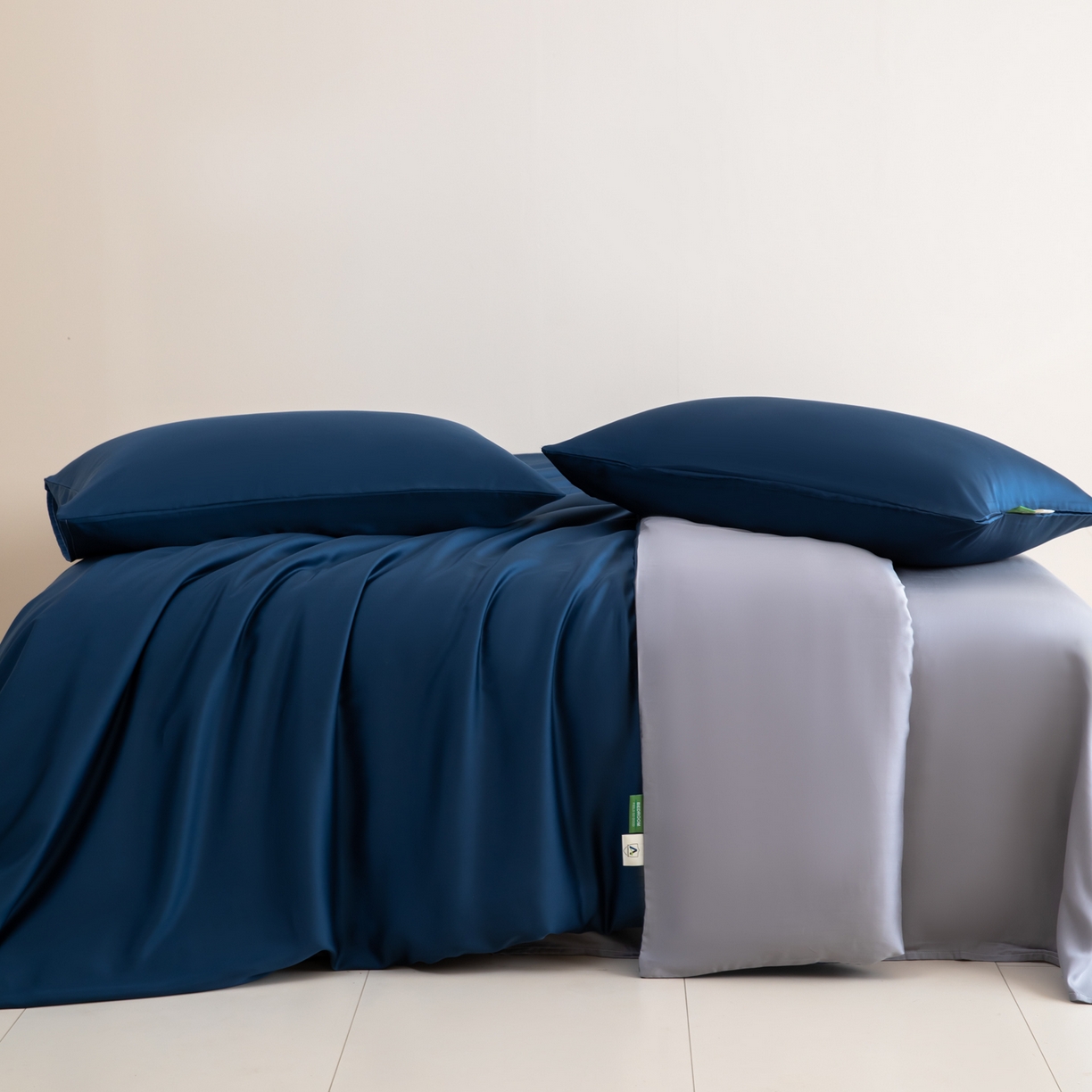 91家纺网 家纺一手货源 找家纺 眠博士 2026新款60S天丝莱赛尔纯色四件套 60S天丝套件-米亚蓝+灰