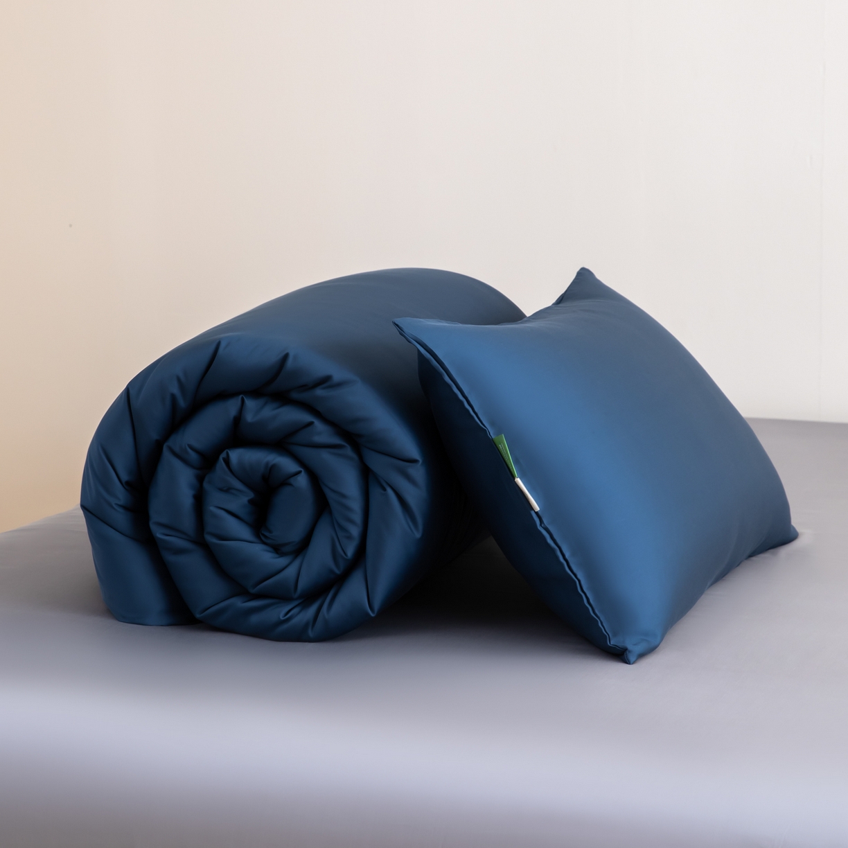 91家纺网 家纺一手货源 找家纺 眠博士 2026新款60S天丝莱赛尔纯色四件套 60S天丝套件-米亚蓝+灰