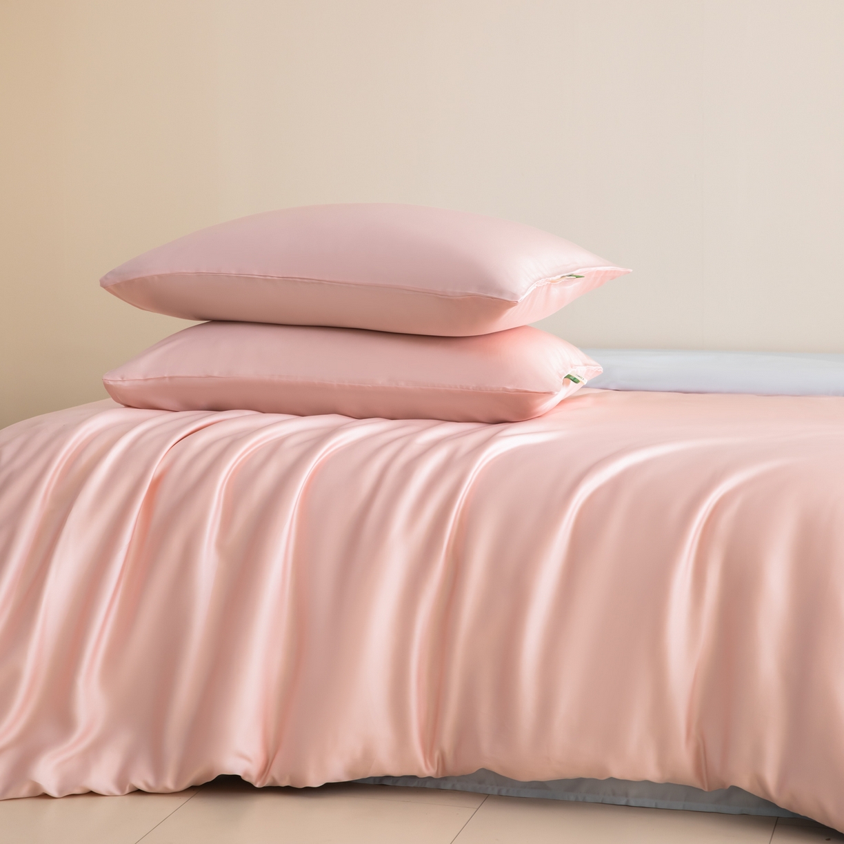 91家纺网 家纺一手货源 找家纺 眠博士 2026新款60S天丝莱赛尔纯色四件套 60S天丝套件-云朵粉+蓝