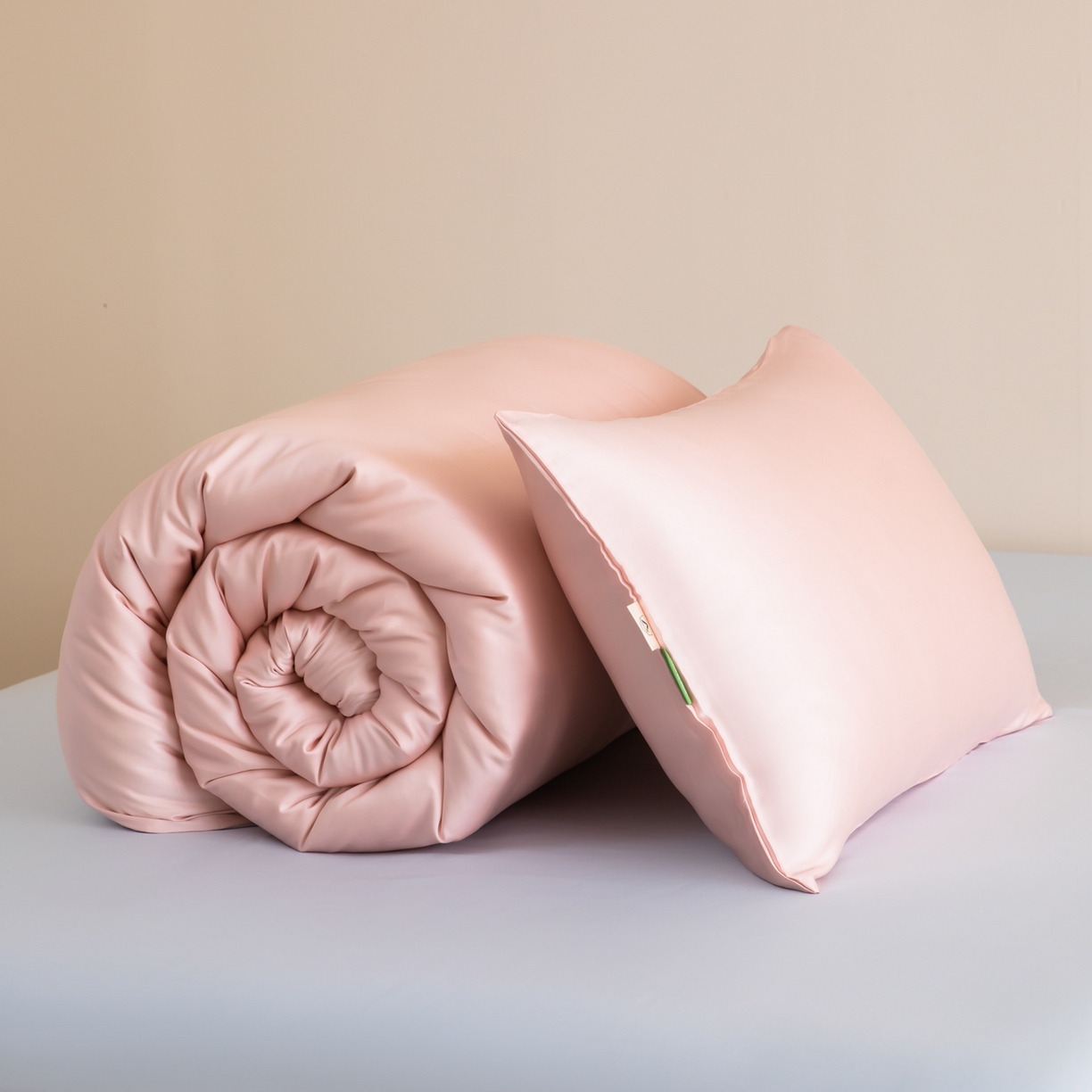 91家纺网 家纺一手货源 找家纺 眠博士 2026新款60S天丝莱赛尔纯色四件套 60S天丝套件-云朵粉+蓝