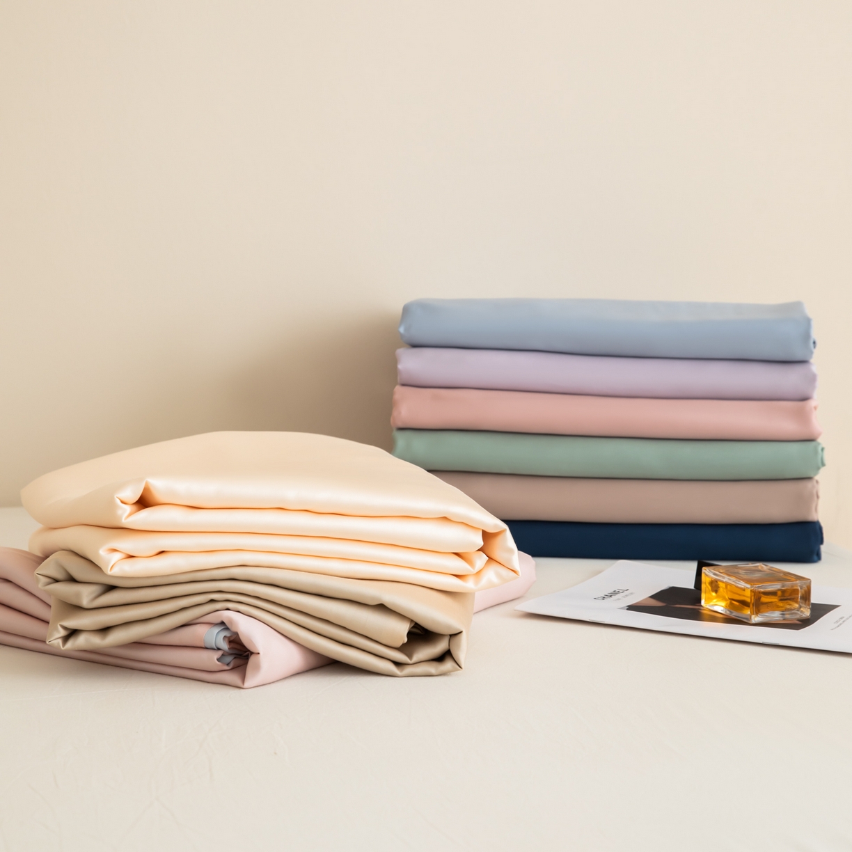 91家纺网 家纺一手货源 找家纺 眠博士 2026新款60S天丝莱赛尔纯色四件套 叠拍组合图-60S天丝