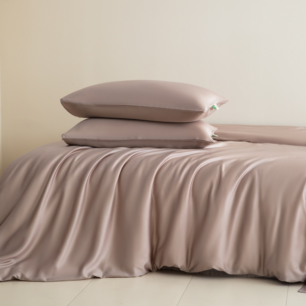 91家纺网 家纺一手货源 找家纺 眠博士 2026新款60S天丝莱赛尔纯色四件套 60S天丝套件-中茶色