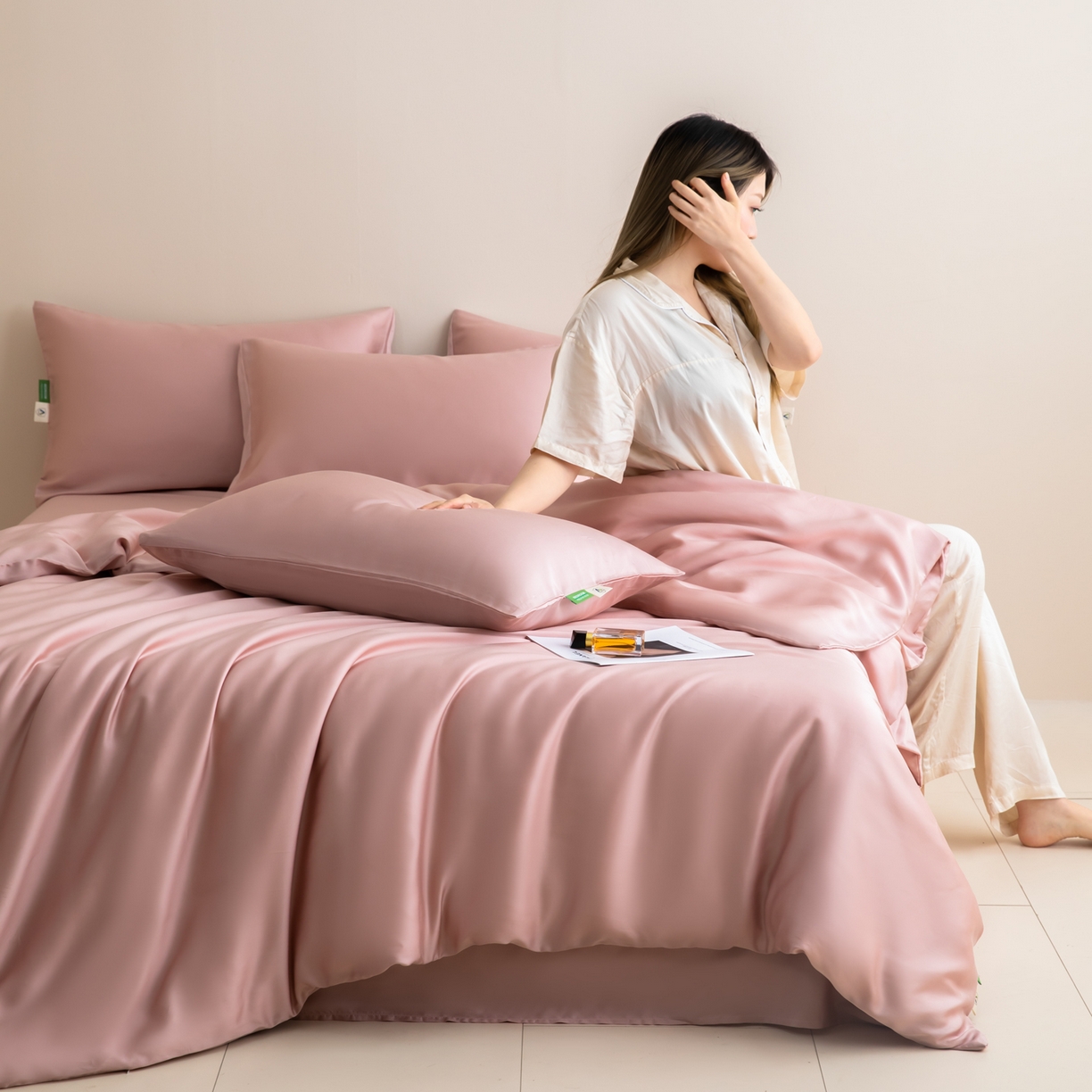 91家纺网 家纺一手货源 找家纺 眠博士 2026新款60S天丝莱赛尔纯色四件套 60S天丝套件-藕粉