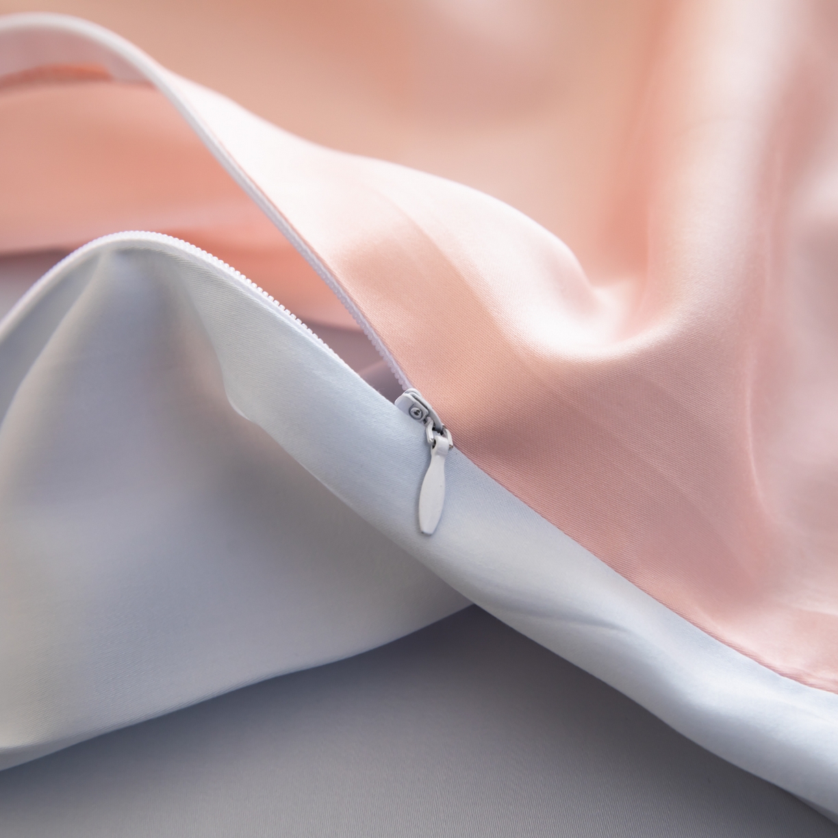 91家纺网 家纺一手货源 找家纺 眠博士 2026新款60S天丝莱赛尔纯色四件套 60S天丝套件-云朵粉+蓝