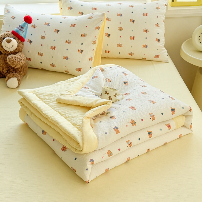 91家纺网 家纺一手货源 找家纺 贝扬思家纺 2026新款三层纱柔软亲肤夏被夏凉被空调被-柔纱 柔纱-红茶小熊