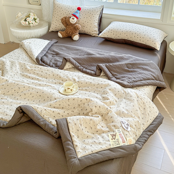 91家纺网 家纺一手货源 找家纺 贝扬思家纺 2026新款三层纱柔软亲肤夏被夏凉被空调被-柔纱 柔纱-莫奈-咖