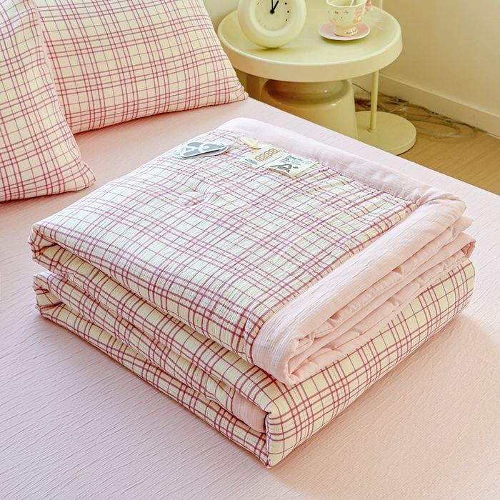 91家纺网 家纺一手货源 找家纺 贝扬思家纺 2026新款三层纱柔软亲肤夏被夏凉被空调被-柔纱 柔纱-梅森粉