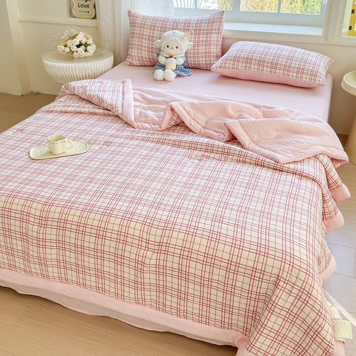 91家纺网 家纺一手货源 找家纺 贝扬思家纺 2026新款三层纱柔软亲肤夏被夏凉被空调被-柔纱 柔纱-梅森粉