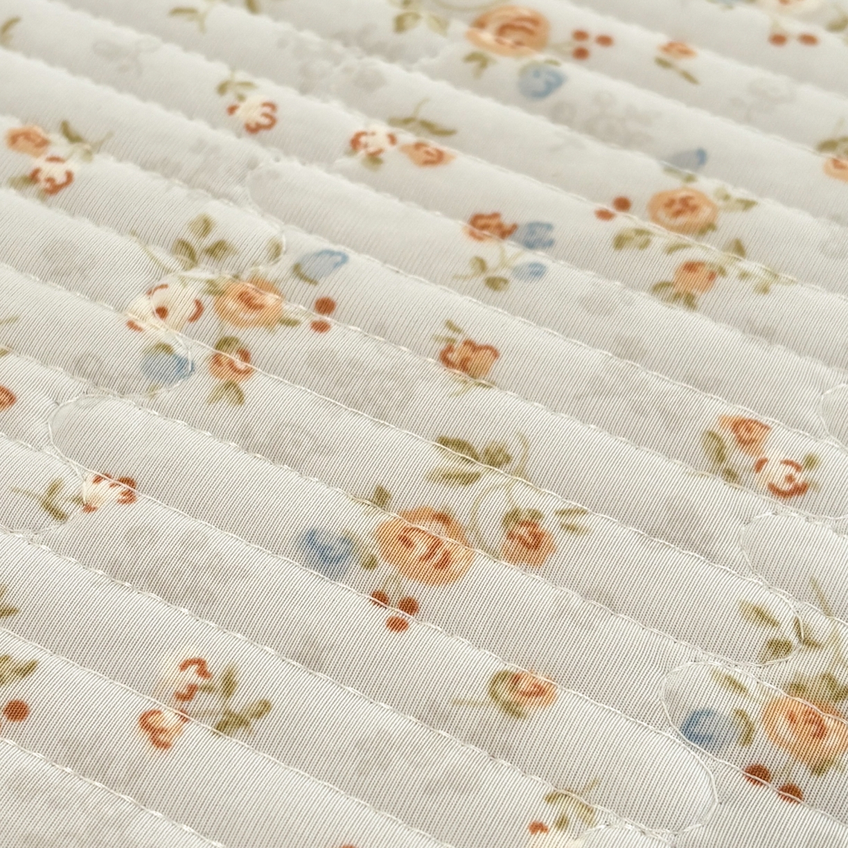 91家纺网 家纺一手货源 找家纺 （总）优悦生活馆 2026新款花边款锦氨凉感丝夏被