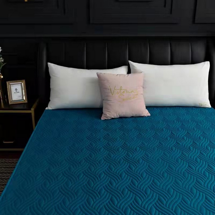 91家纺网 家纺一手货源 找家纺 沁童儿童用品店 2026新款全棉纯棉绗绣夹棉花床笠单件单床笠 宝蓝