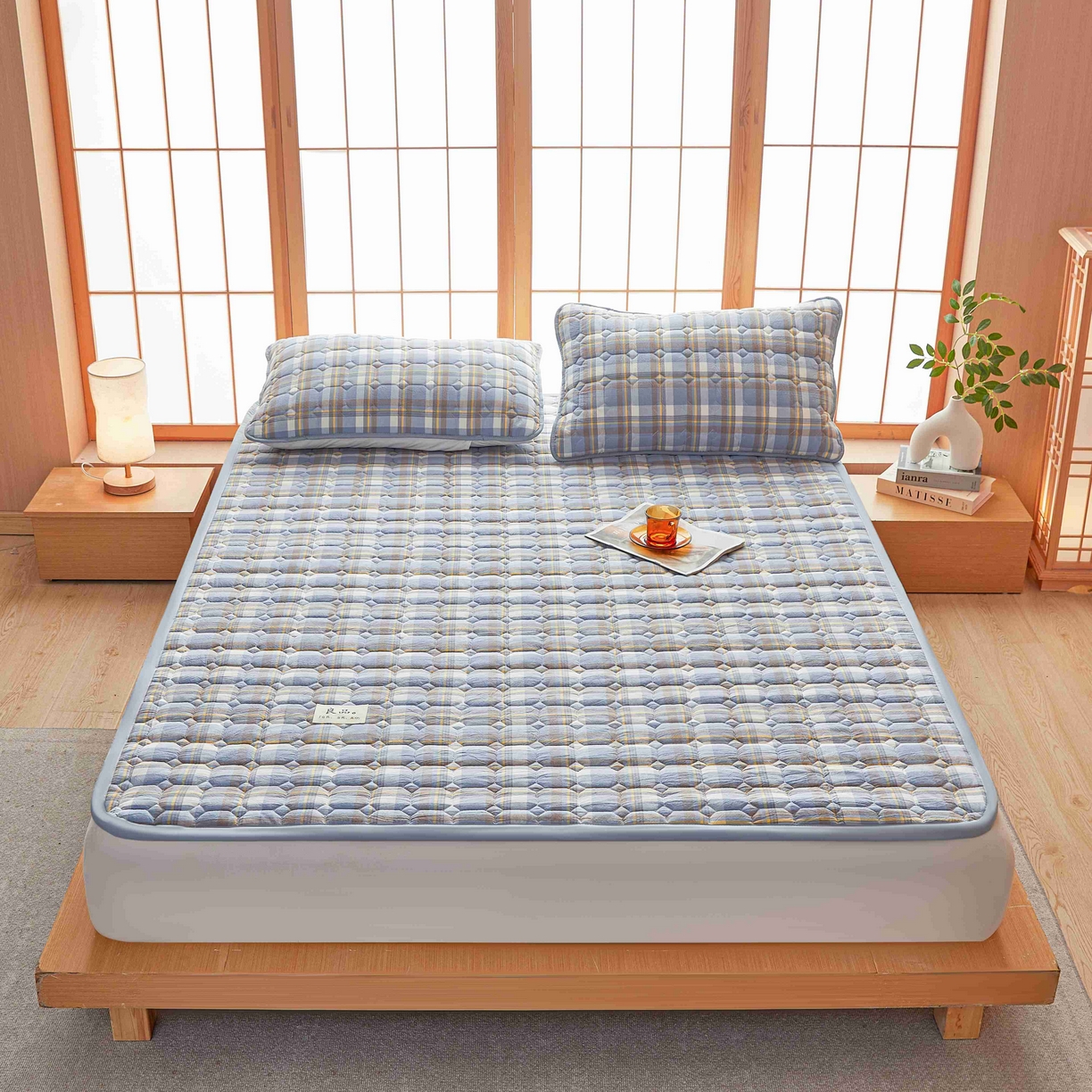 91家纺网 家纺一手货源 找家纺 曼陀罗 2026新款无印风新疆棉花床垫床护垫 冰川蓝格