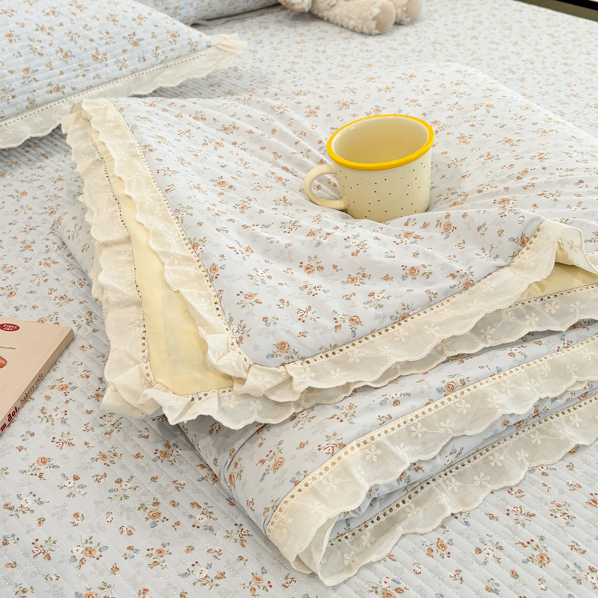 91家纺网 家纺一手货源 找家纺 （总）优悦生活馆 2026新款花边款锦氨凉感丝夏被