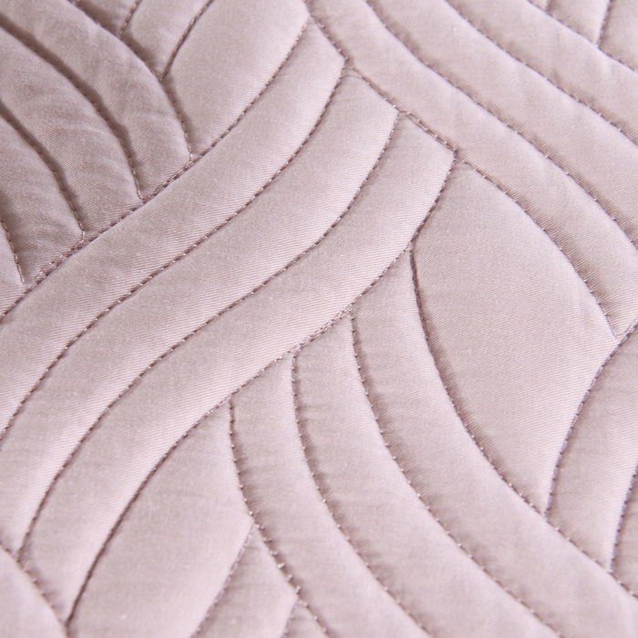 91家纺网 家纺一手货源 找家纺 沁童儿童用品店 2026新款全棉纯棉绗绣夹棉花床笠单件单床笠 豆沙