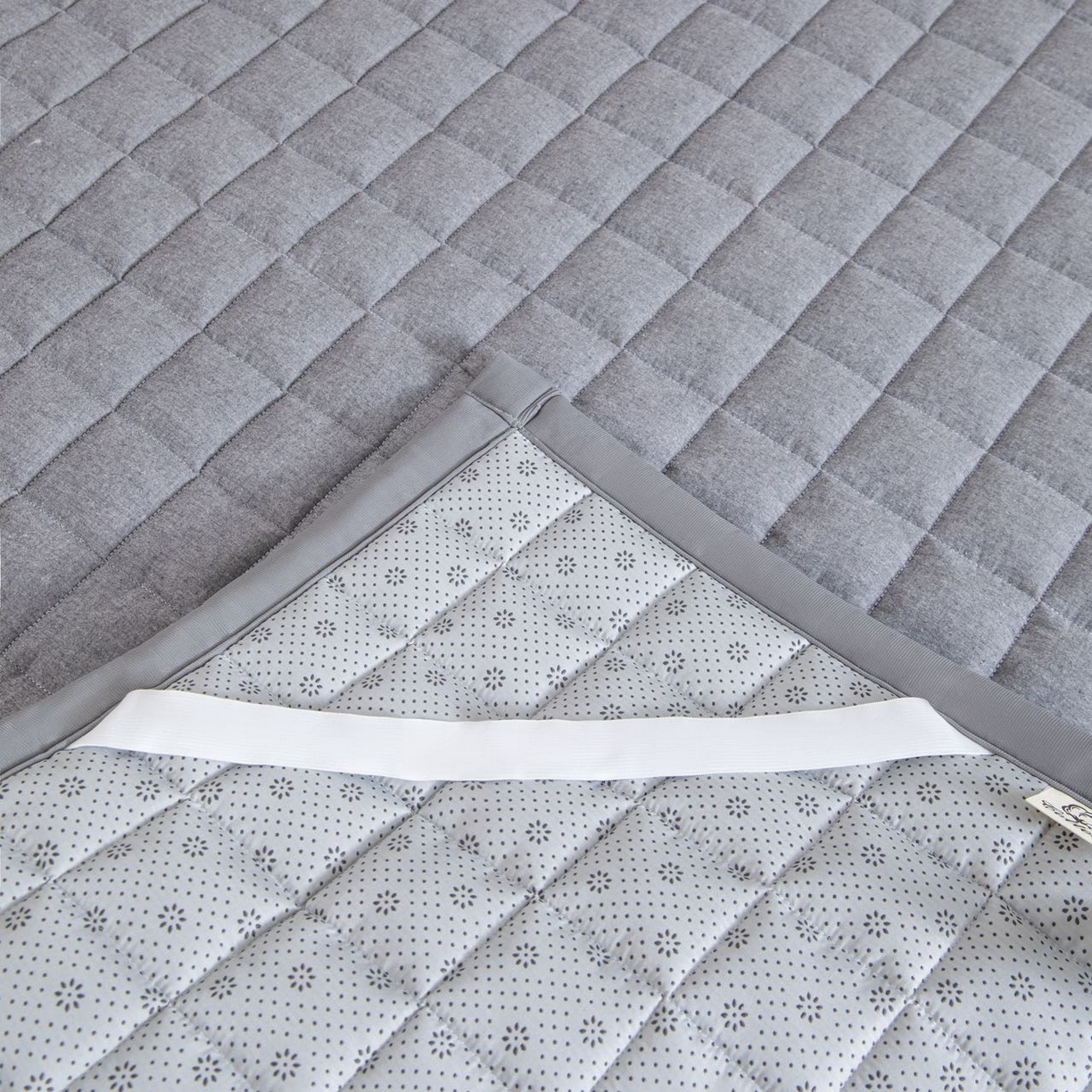 91家纺网 家纺一手货源 找家纺 沁童儿童用品店 2026新款全棉纯棉水洗棉软垫 灰色