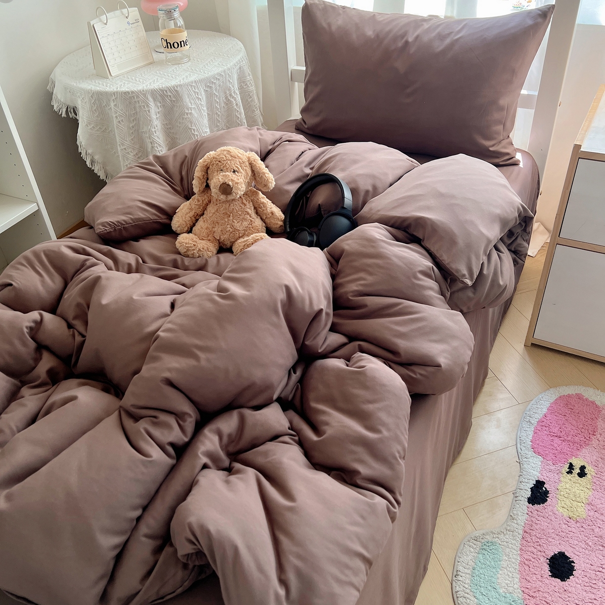 91家纺网 家纺一手货源 找家纺 缦绣阁家纺 2026新款亲肤水洗棉纯色四件套床单被罩被套单件学生宿舍上下铺单人三件套 纯色豆沙