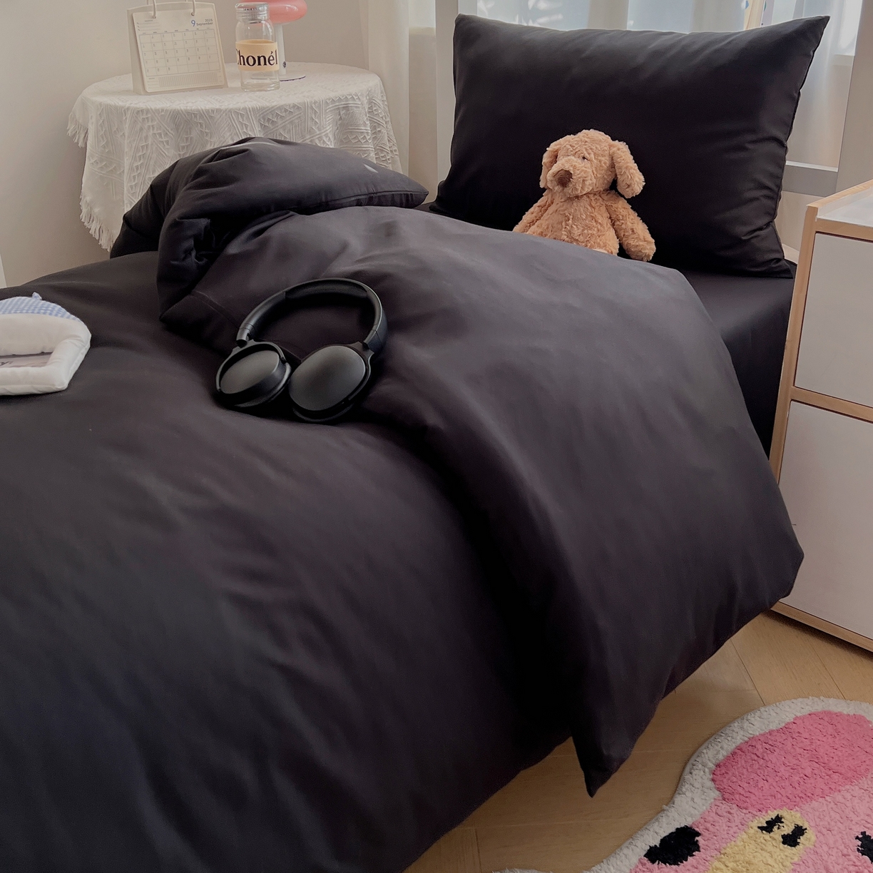91家纺网 家纺一手货源 找家纺 缦绣阁家纺 2026新款亲肤水洗棉纯色四件套床单被罩被套单件学生宿舍上下铺单人三件套 纯色酷黑