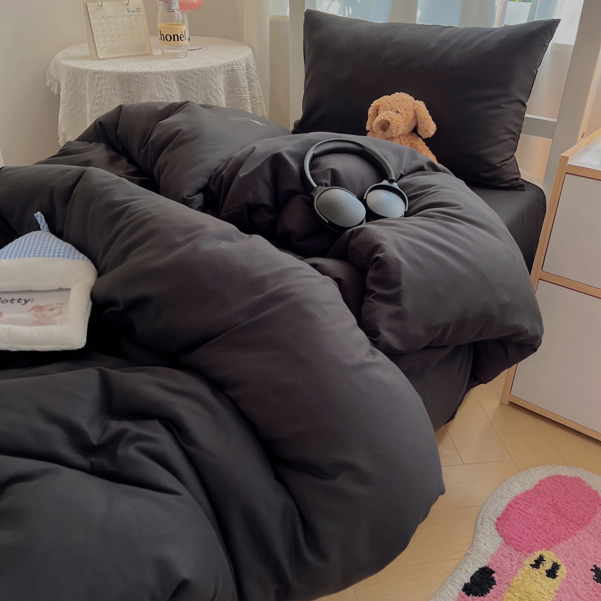 91家纺网 家纺一手货源 找家纺 缦绣阁家纺 2026新款亲肤水洗棉纯色四件套床单被罩被套单件学生宿舍上下铺单人三件套 纯色酷黑