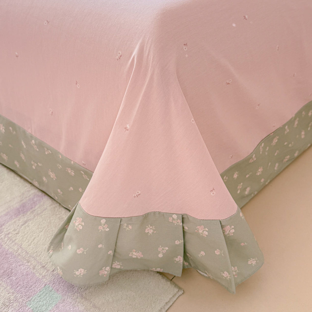 91家纺网 家纺一手货源 找家纺 眠屿家纺 2026新款40支全棉纯棉小清新法式花边款四件套 花颜悦色