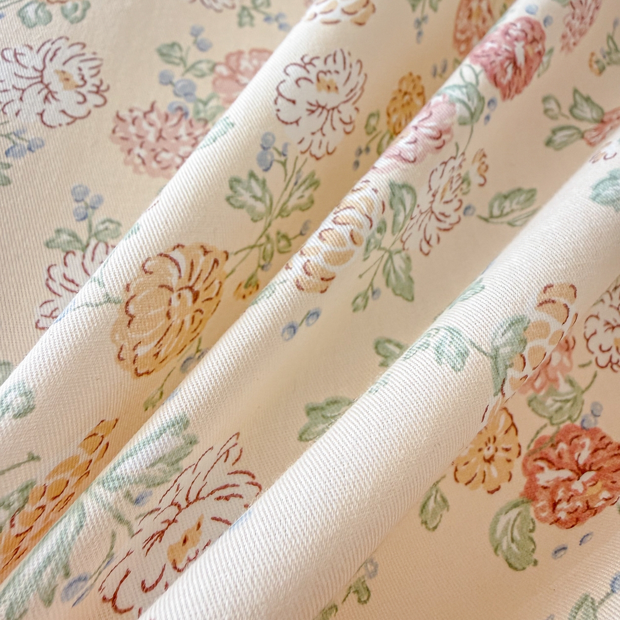 91家纺网 家纺一手货源 找家纺 眠屿家纺 2026新款40支全棉纯棉小清新法式花边款四件套 蓝语迷情