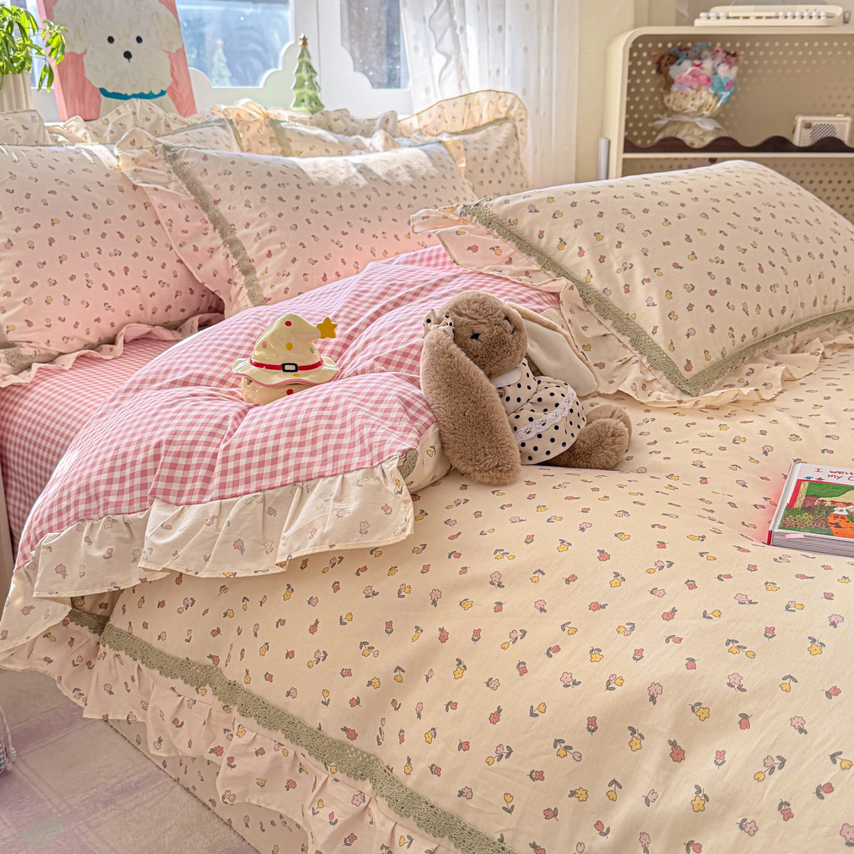 91家纺网 家纺一手货源 找家纺 眠屿家纺 2026新款40支全棉纯棉小清新法式花边款四件套 富贵香韵