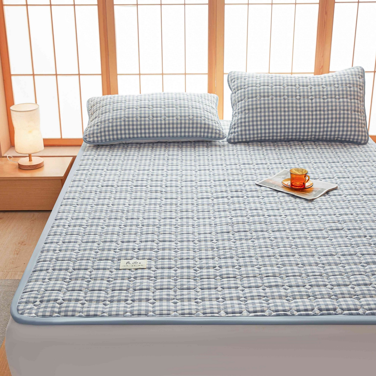 91家纺网 家纺一手货源 找家纺 曼陀罗 2026新款无印风新疆棉花床垫床护垫 蓝小格