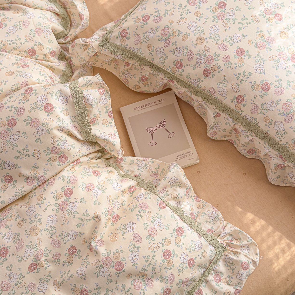 91家纺网 家纺一手货源 找家纺 眠屿家纺 2026新款40支全棉纯棉小清新法式花边款四件套 蓝语迷情