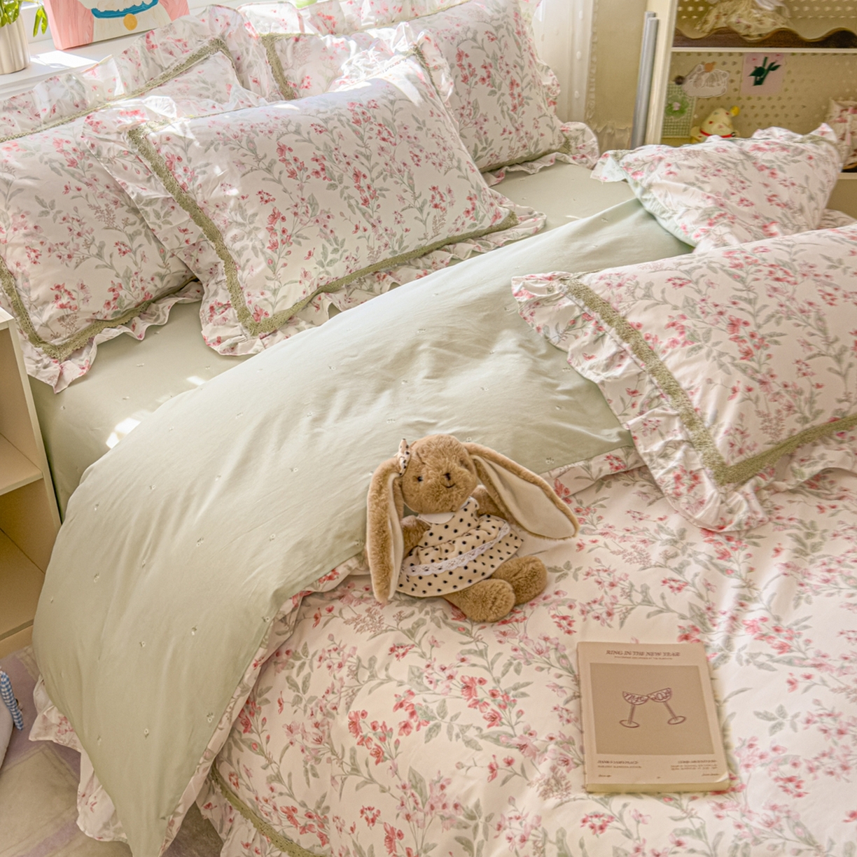 91家纺网 家纺一手货源 找家纺 眠屿家纺 2026新款40支全棉纯棉小清新法式花边款四件套 风吟