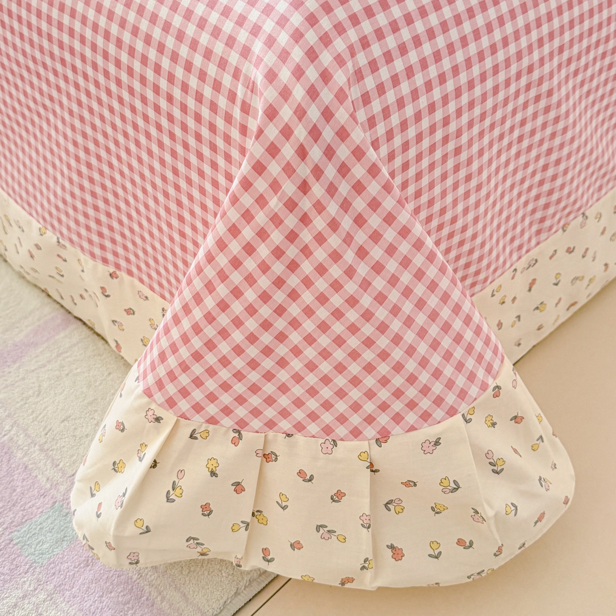 91家纺网 家纺一手货源 找家纺 眠屿家纺 2026新款40支全棉纯棉小清新法式花边款四件套 富贵香韵