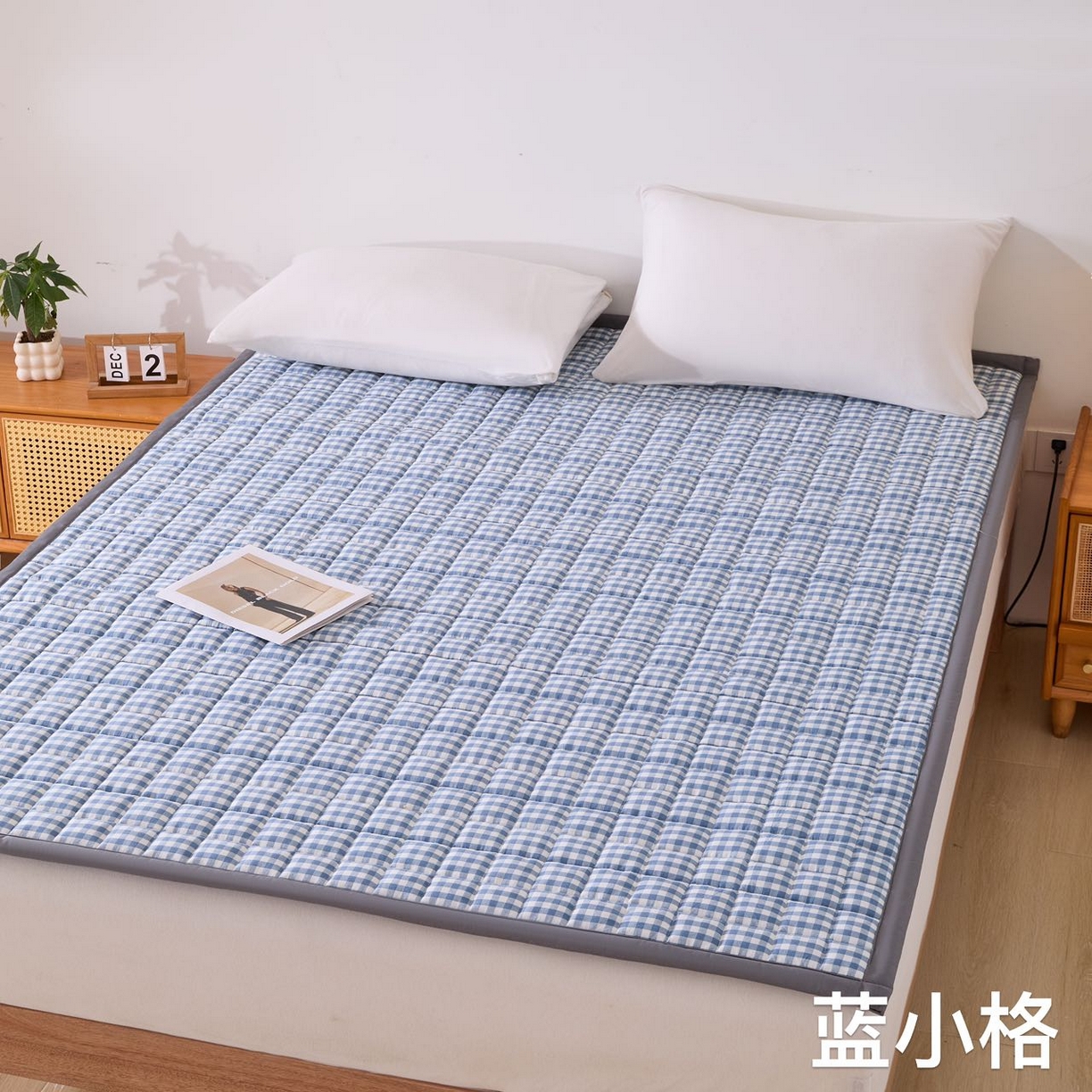 沁童儿童用品店 2026新款全棉纯棉水洗棉软垫 蓝小格