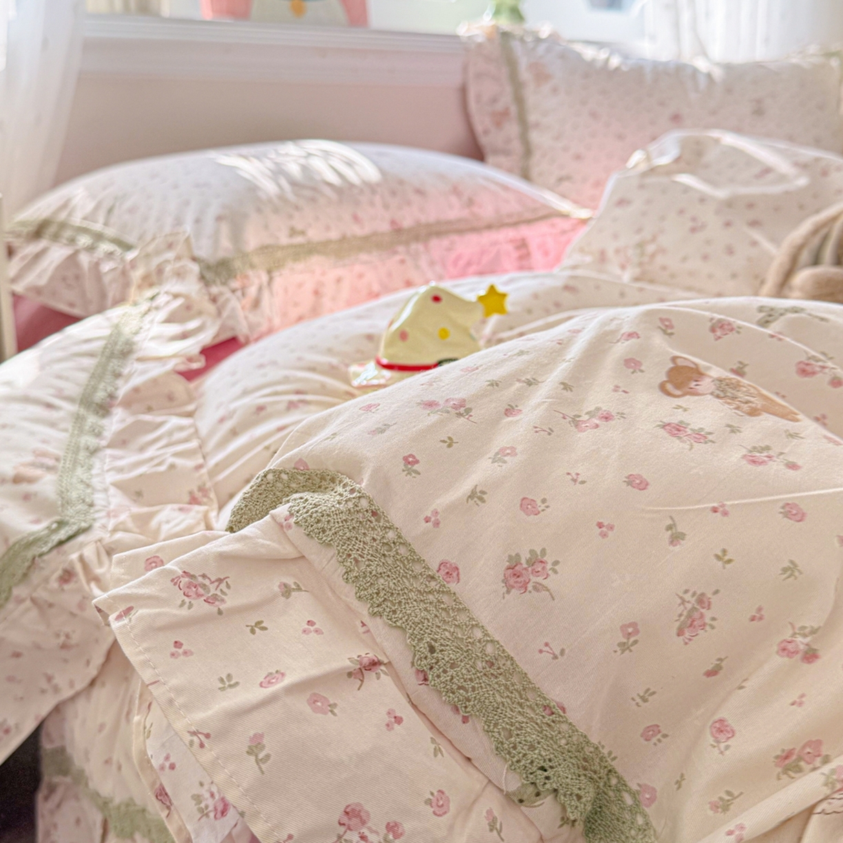 91家纺网 家纺一手货源 找家纺 眠屿家纺 2026新款40支全棉纯棉小清新法式花边款四件套 花意阑珊