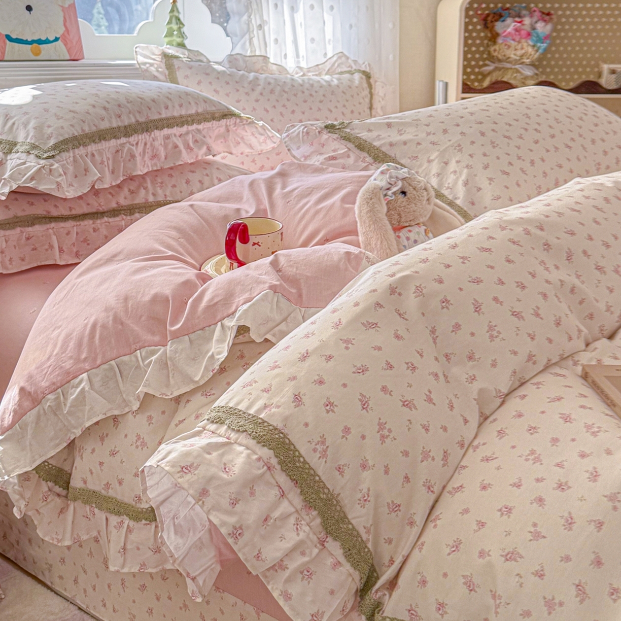 91家纺网 家纺一手货源 找家纺 眠屿家纺 2026新款40支全棉纯棉小清新法式花边款四件套 温婉花语