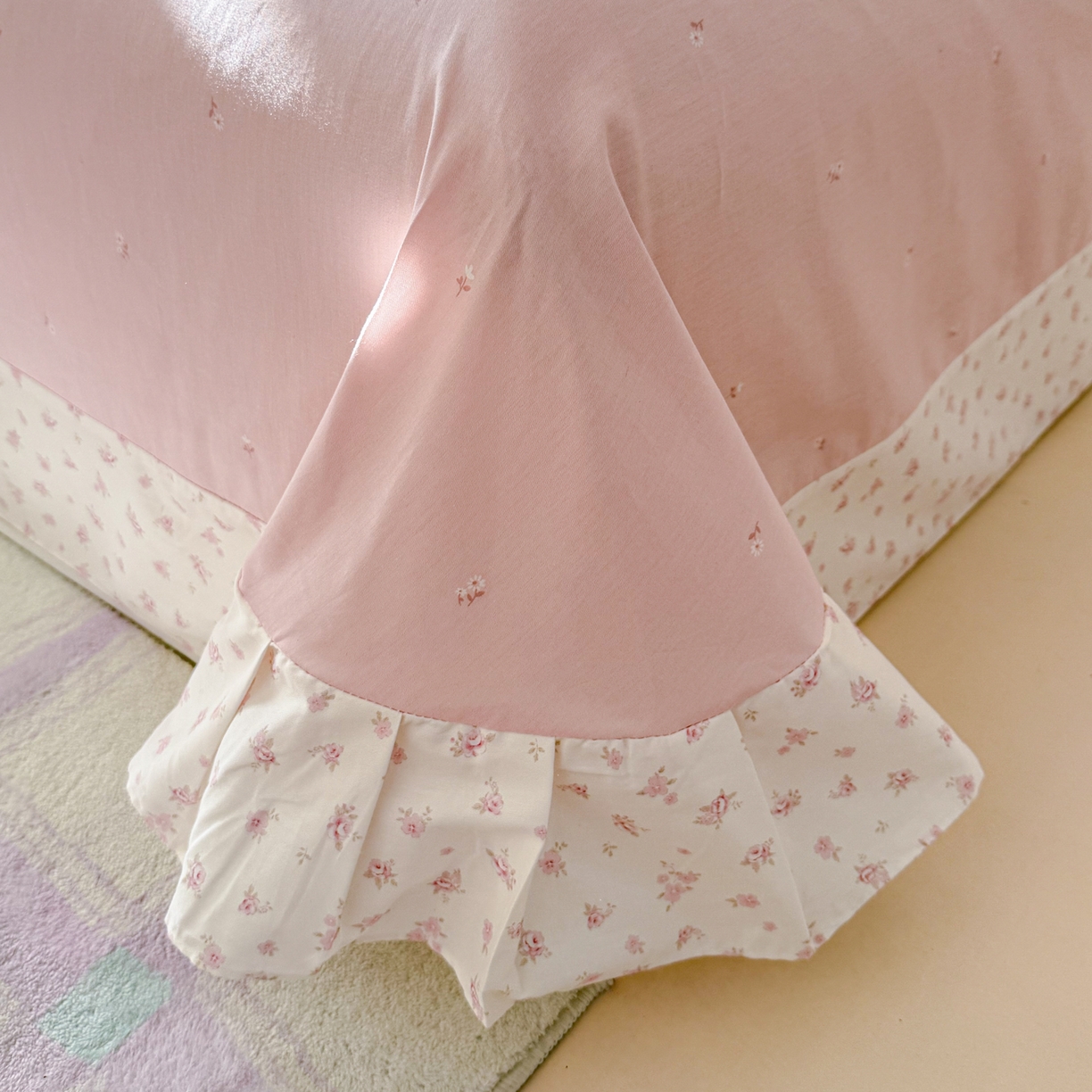 91家纺网 家纺一手货源 找家纺 眠屿家纺 2026新款40支全棉纯棉小清新法式花边款四件套 温婉花语