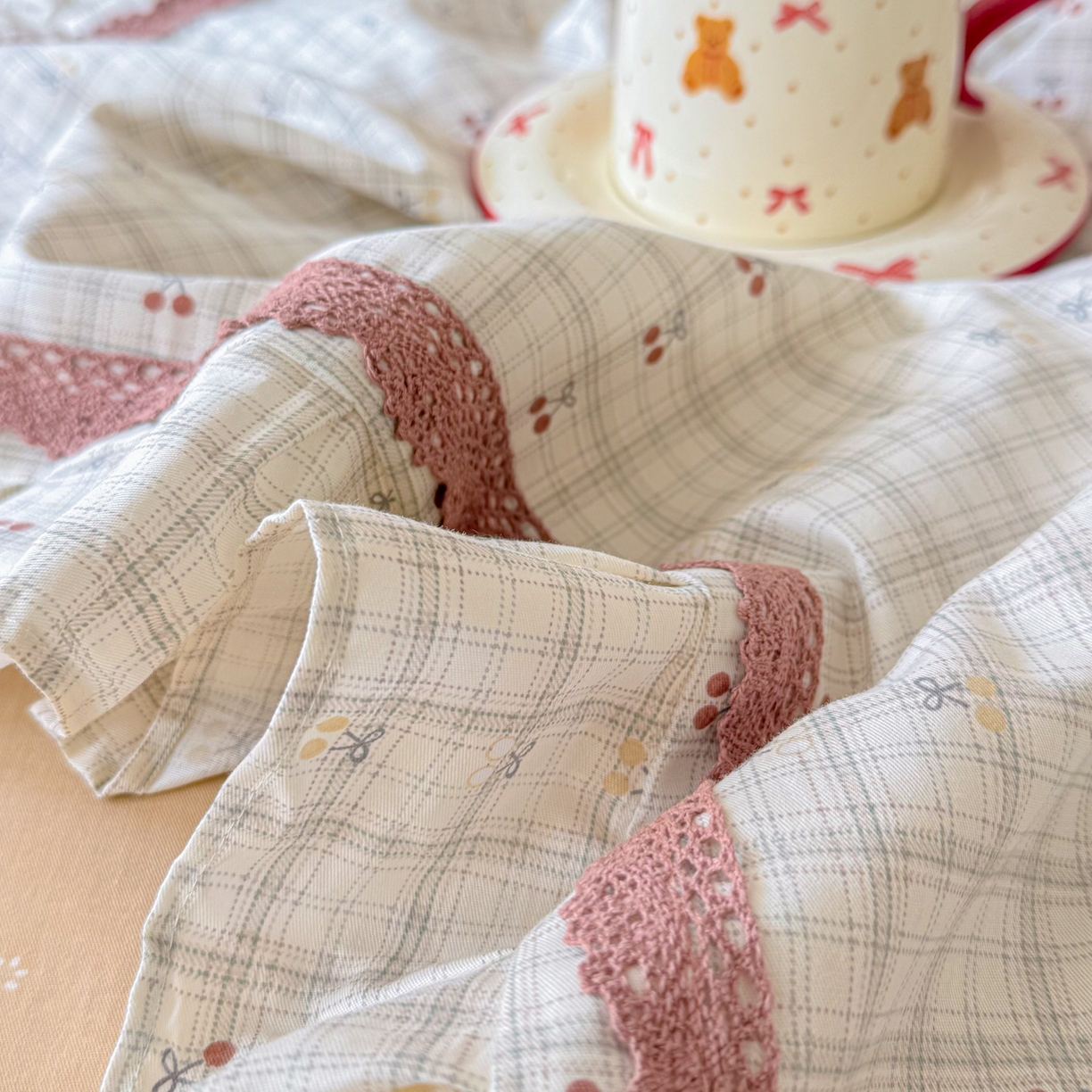 91家纺网 家纺一手货源 找家纺 眠屿家纺 2026新款40支全棉纯棉小清新法式花边款四件套 幽韵飘香