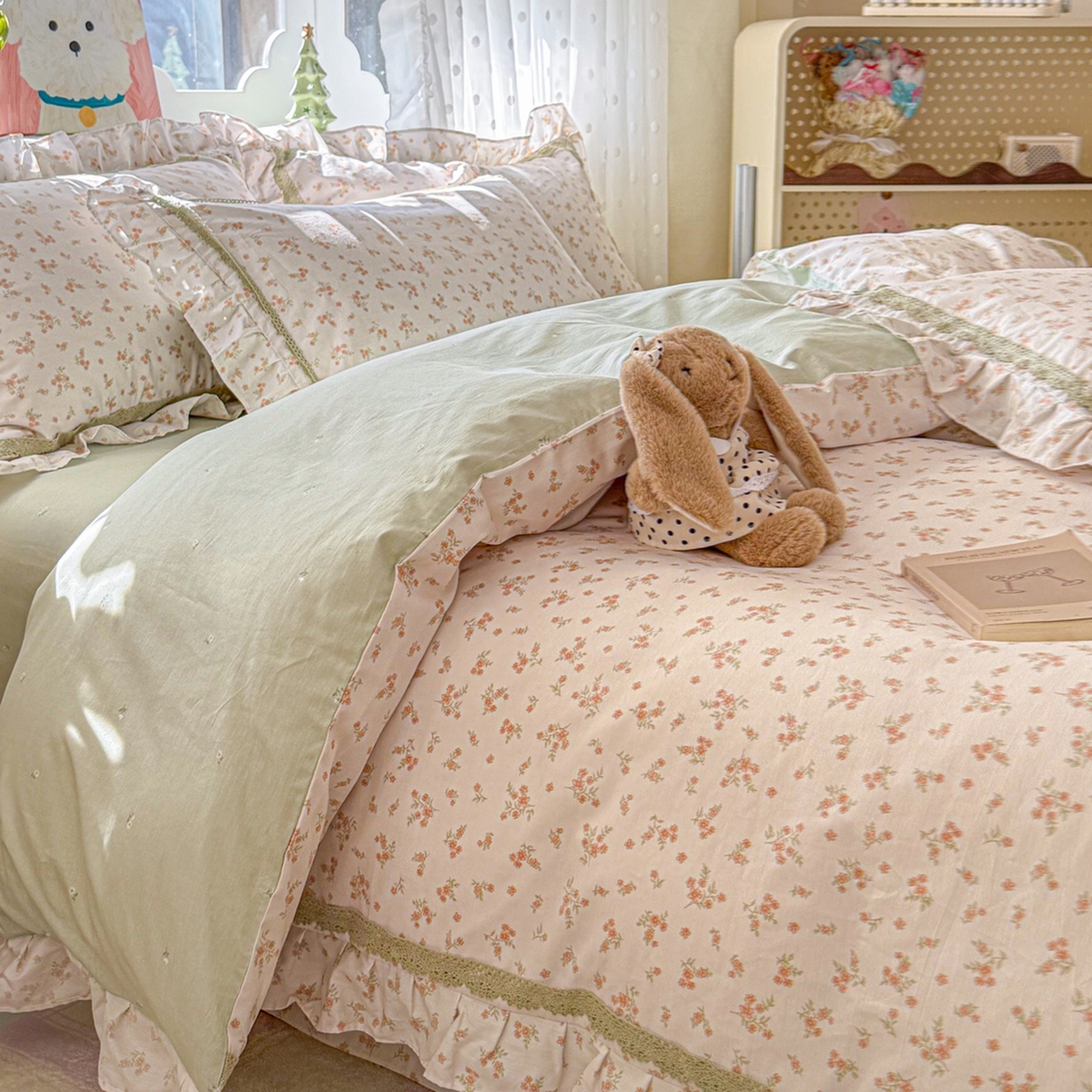 91家纺网 家纺一手货源 找家纺 眠屿家纺 2026新款40支全棉纯棉小清新法式花边款四件套 柔色花笺